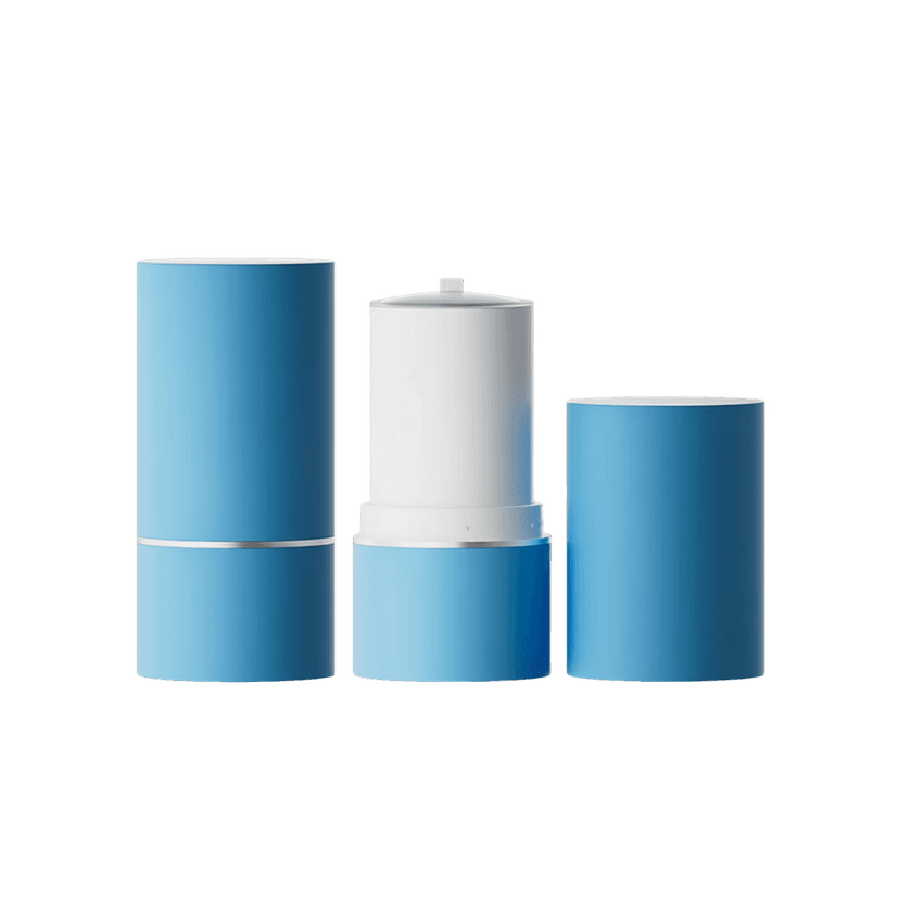 แท่งสติ๊กสีน้ำเงินทรงกระบอก (cylindrical stick packaging) ระบบหมุนดันจากด้านล่าง ฝาครอบแยกชิ้น เหมาะสำหรับบาล์ม ครีมแท่ง และสกินแคร์แบบสติ๊ก